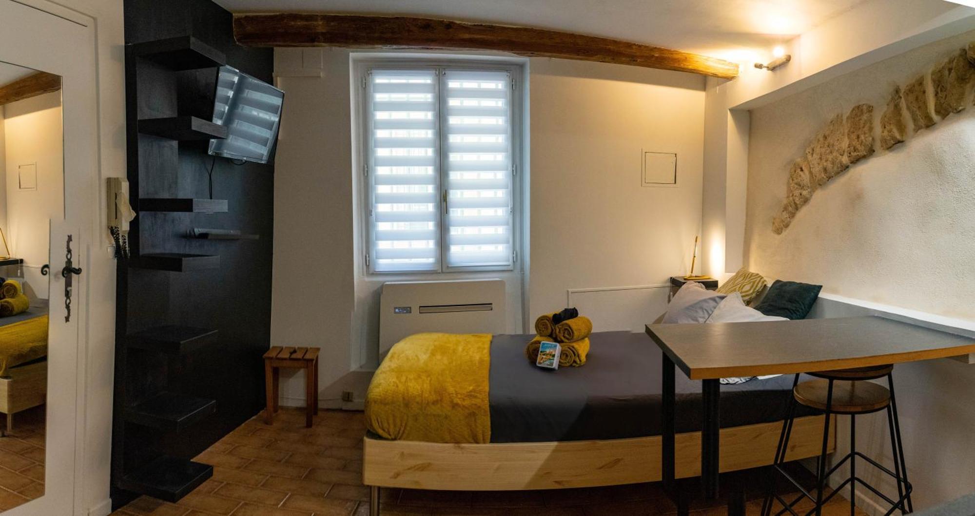 Au Coeur Des Remparts Appartement *