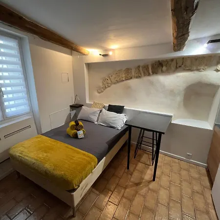 Au Coeur Des Remparts Apartment Avignon Exterior photo